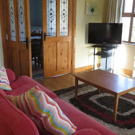 Heatherhill Farm In Beside Connemara National Park