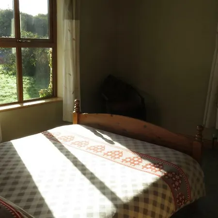 Heatherhill Farm In Beside Connemara National Park بيت للعطل ليترفراك