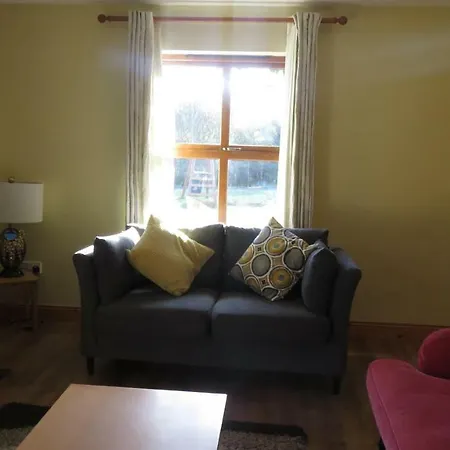 Heatherhill Farm In Beside Connemara National Park *