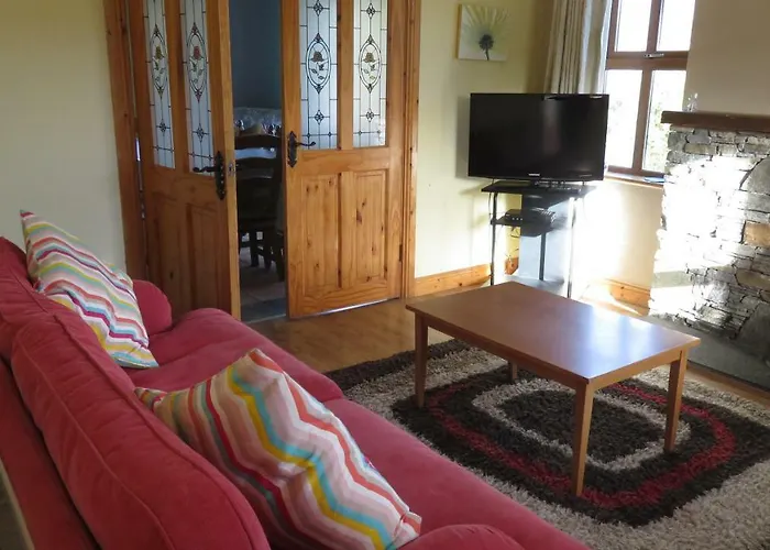 Heatherhill Farm In Beside Connemara National Park